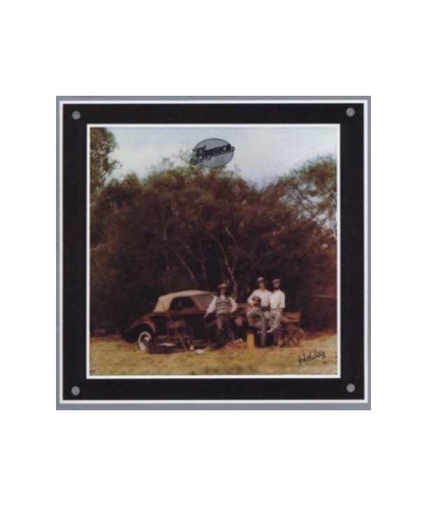 AMERICA-HOLIDAY-759275012-8470427501022