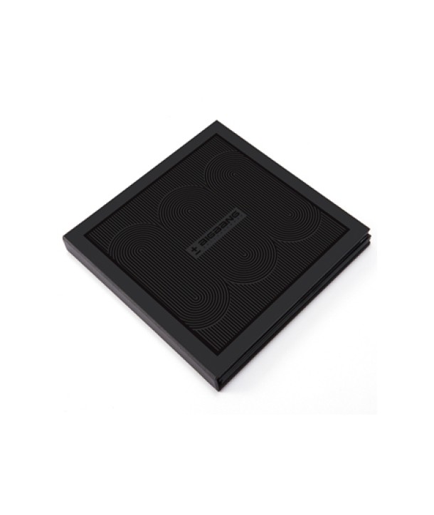 bigbaeng-2011-BIGBANG-OFFICIAL-CALENDAR-tagsang-yong-CMBE9653-8809309170306