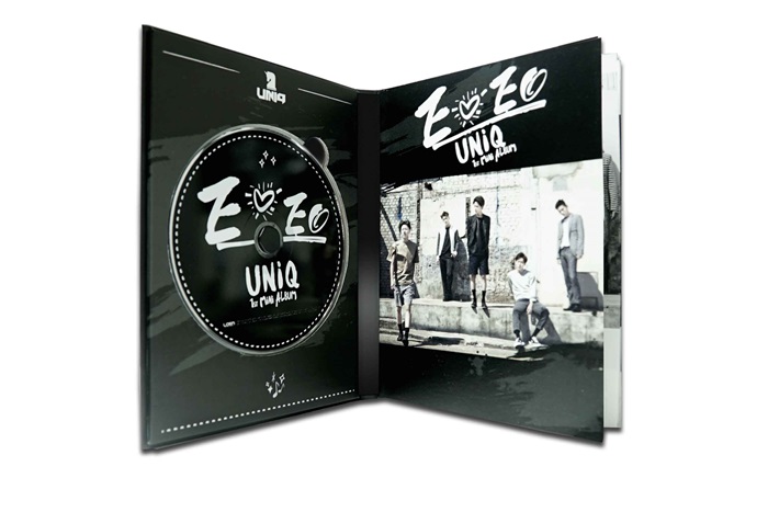 yunikeu-UNIQ-EOEO-1ST-miniaelbeom-potokadeu-5jongjung-1jong-laendeom-L200001105-8804775062049